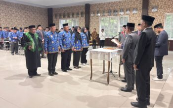 Bupati Muna Lakukan Evaluasi 130 Kepala Sekolah, Ada Pejabat Lama dan Yang Baru Ikut Pelantikan.