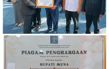 Luar Biasa, Bupati Muna Raih Dua Penghargaan dari Kementerian Hukum